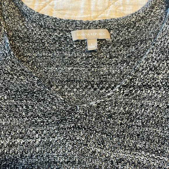 Banana Republic sweater with side zippers - Picture 2 of 6